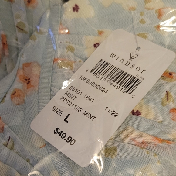 Windsor (NWT) Plant One On Me Floral Mini Dress - Picture 10 of 10